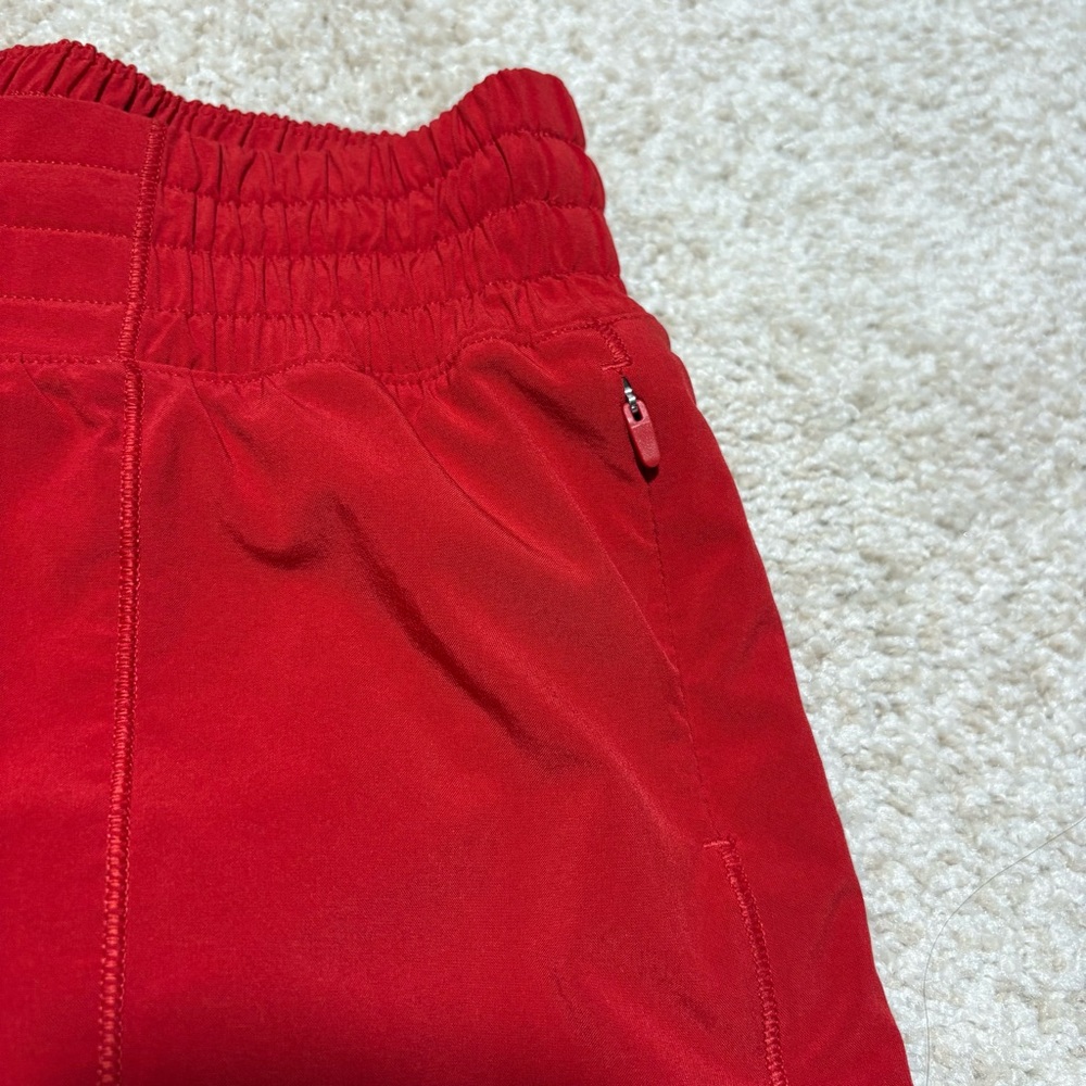 Lululemon Red Hotty Hot Short II *Long 4" First Release Size 6 - Picture 3 of 11